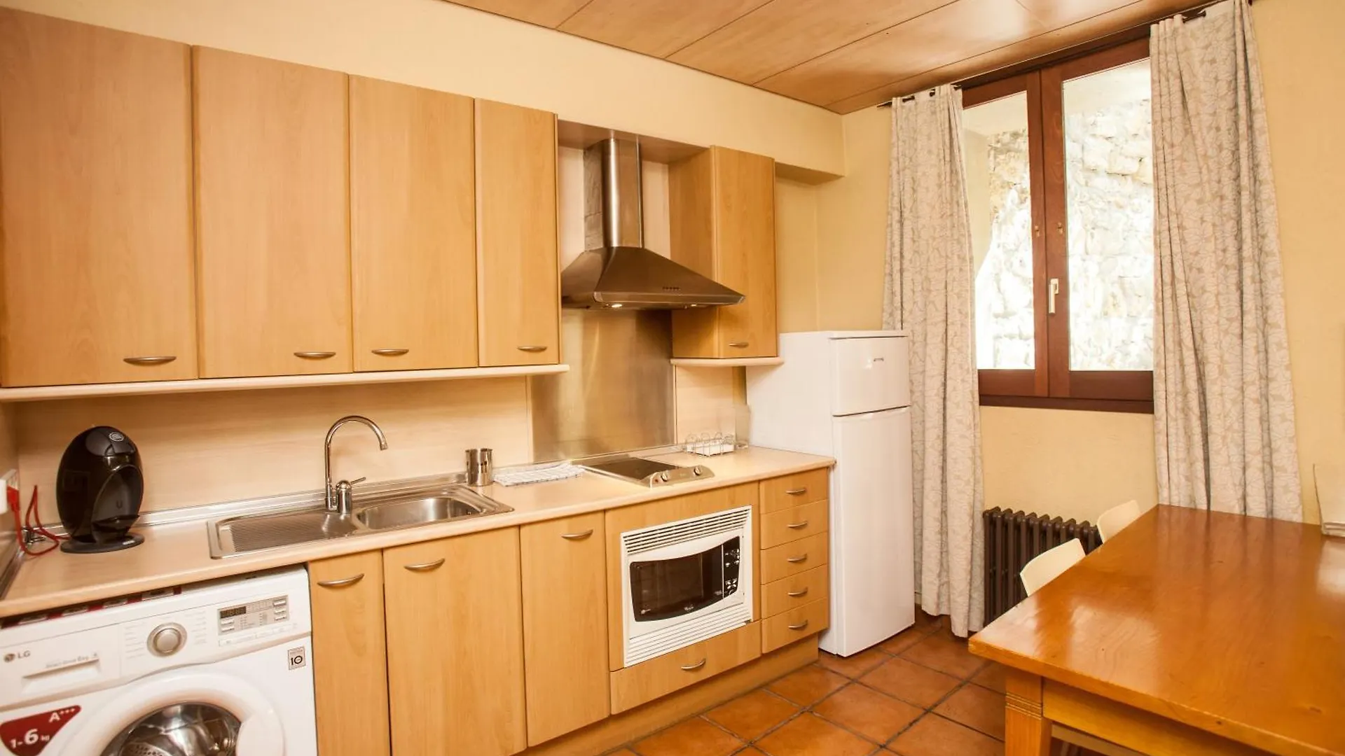 Pelegri - Onyarapartment'S Com Girona 0*,  Spain